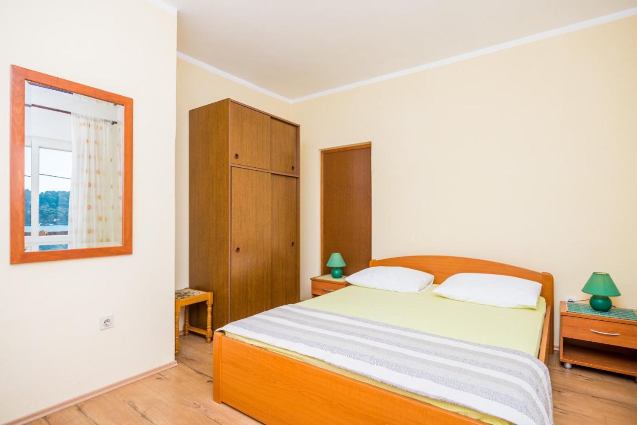 Apartments Violic Затон Екстер'єр фото