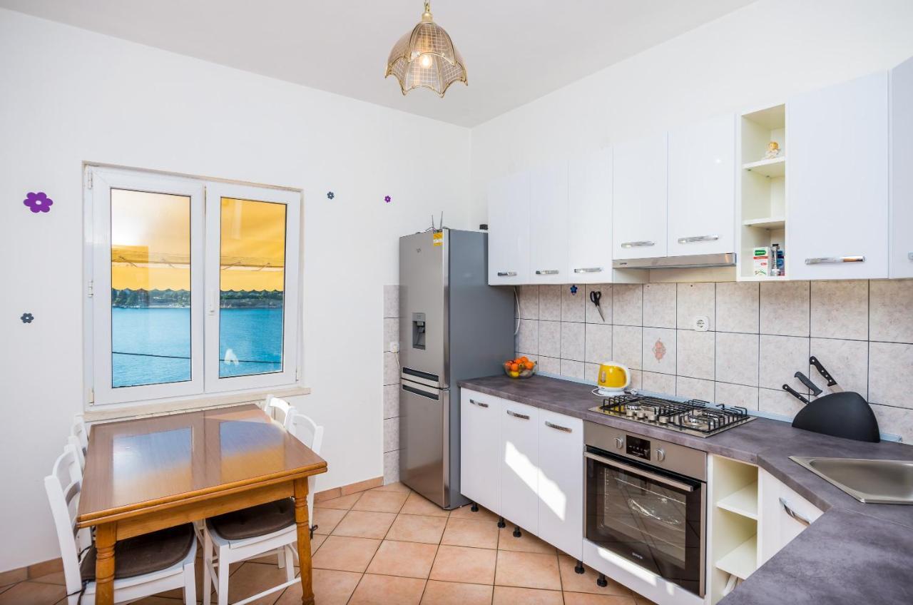 Apartments Violic Затон Екстер'єр фото
