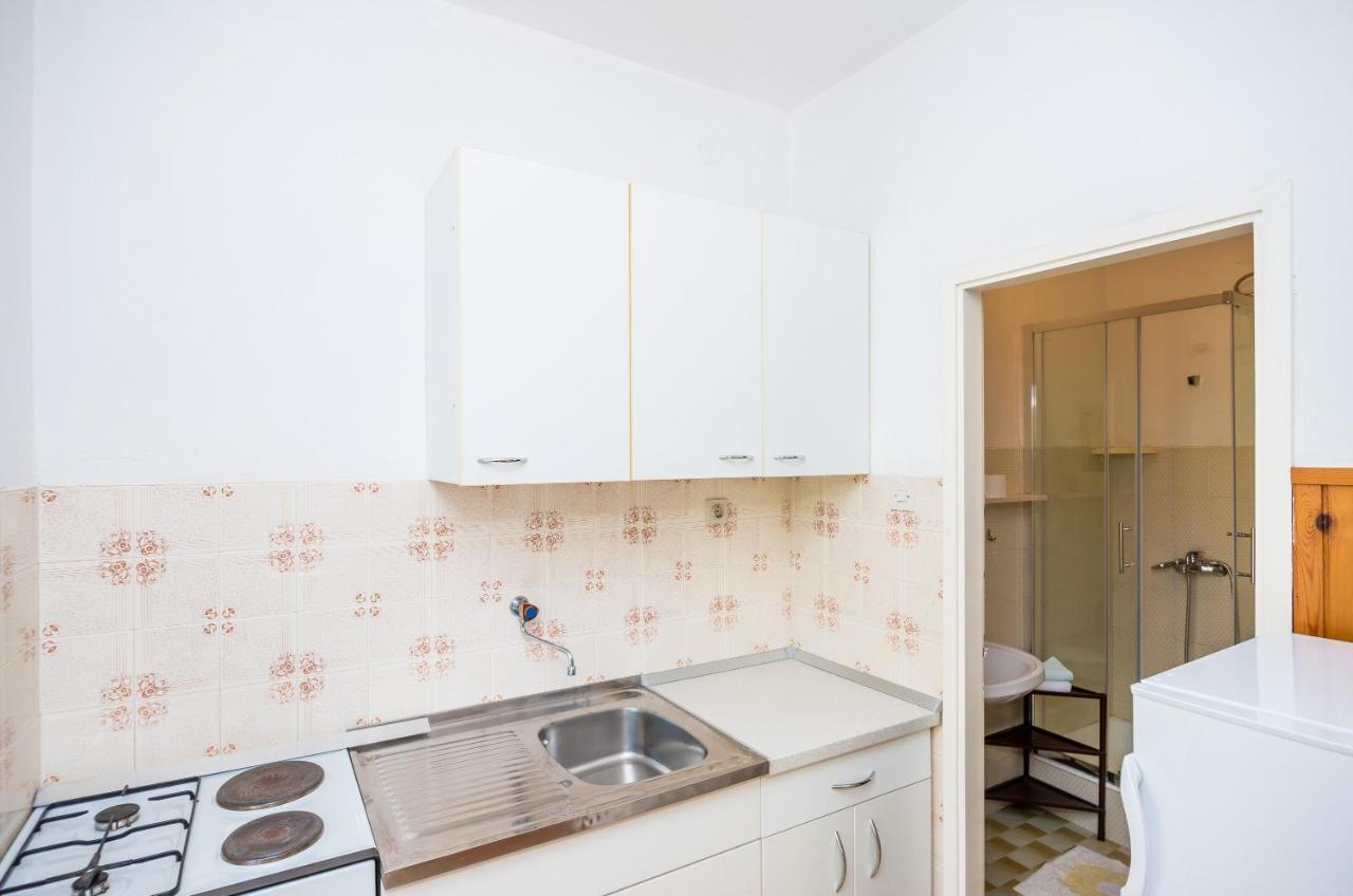 Apartments Violic Затон Екстер'єр фото