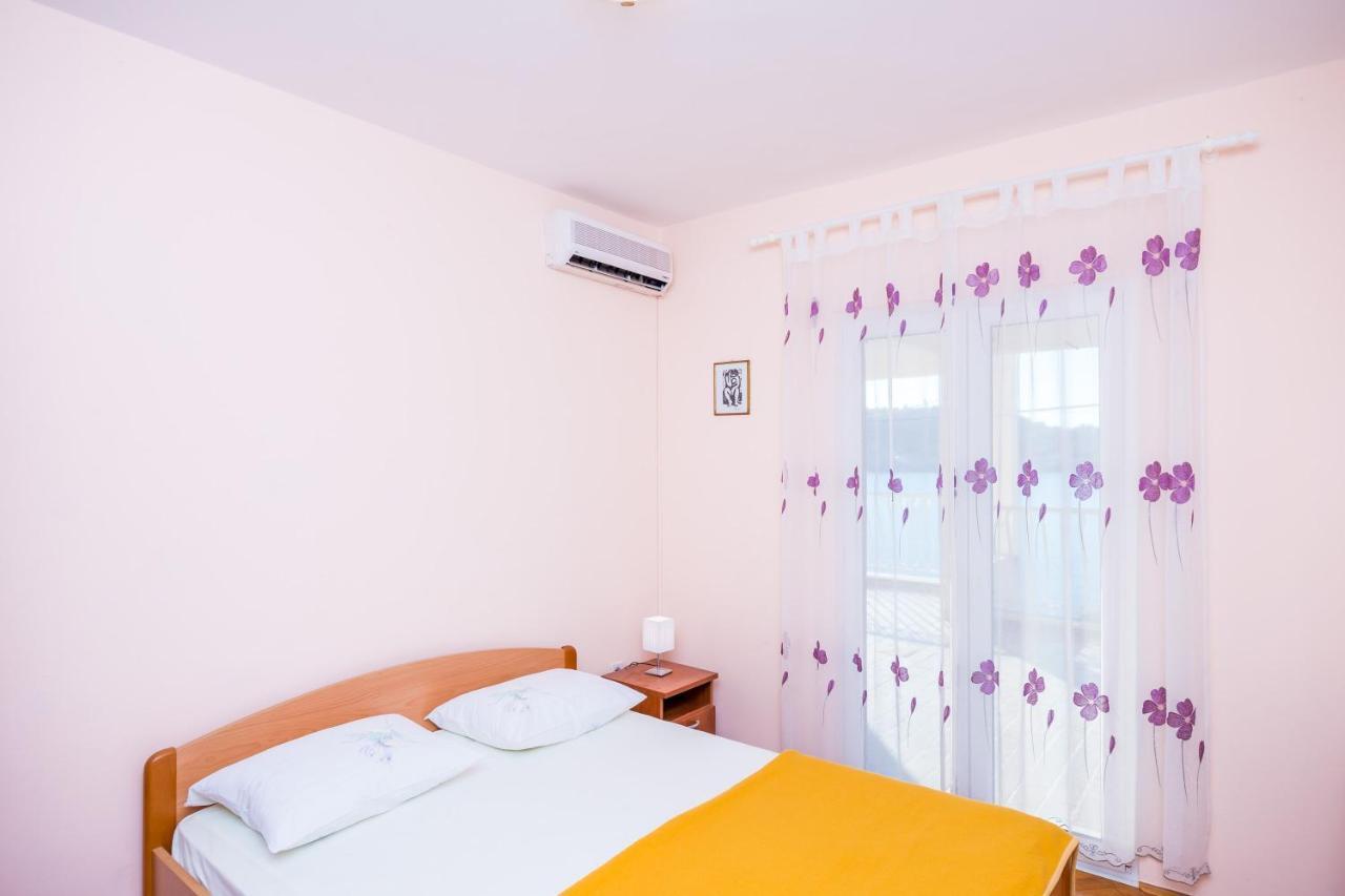 Apartments Violic Затон Екстер'єр фото